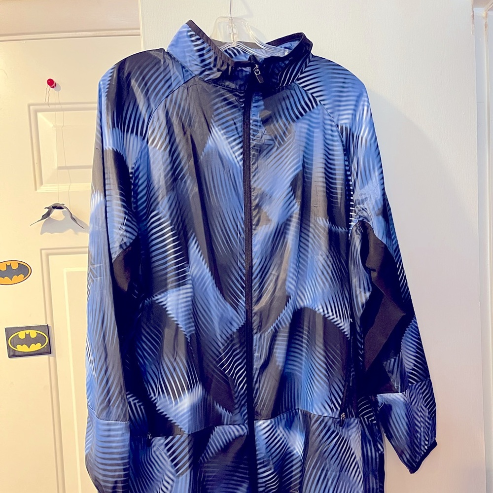 EUC LuLaRoe Determined Workout Jacket